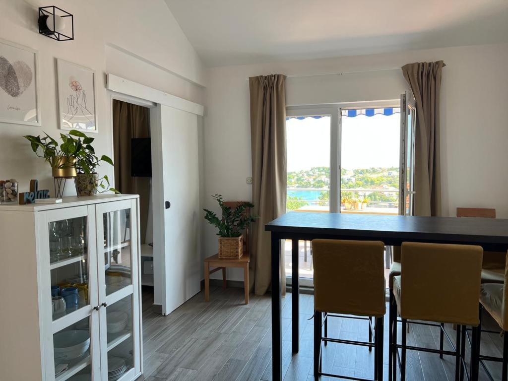 I & R Apartment Necujam